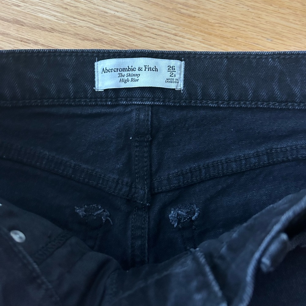 NWT Abercrombie & Fitch Jeans Size 26 Short Skinny High Rise Black‎ Distressed - Picture 4 of 9